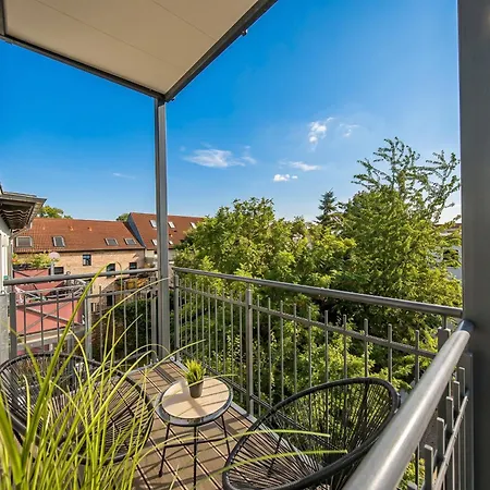 Apartament B5 Ruhiges 4-zimmer-studio Mit Balkon *